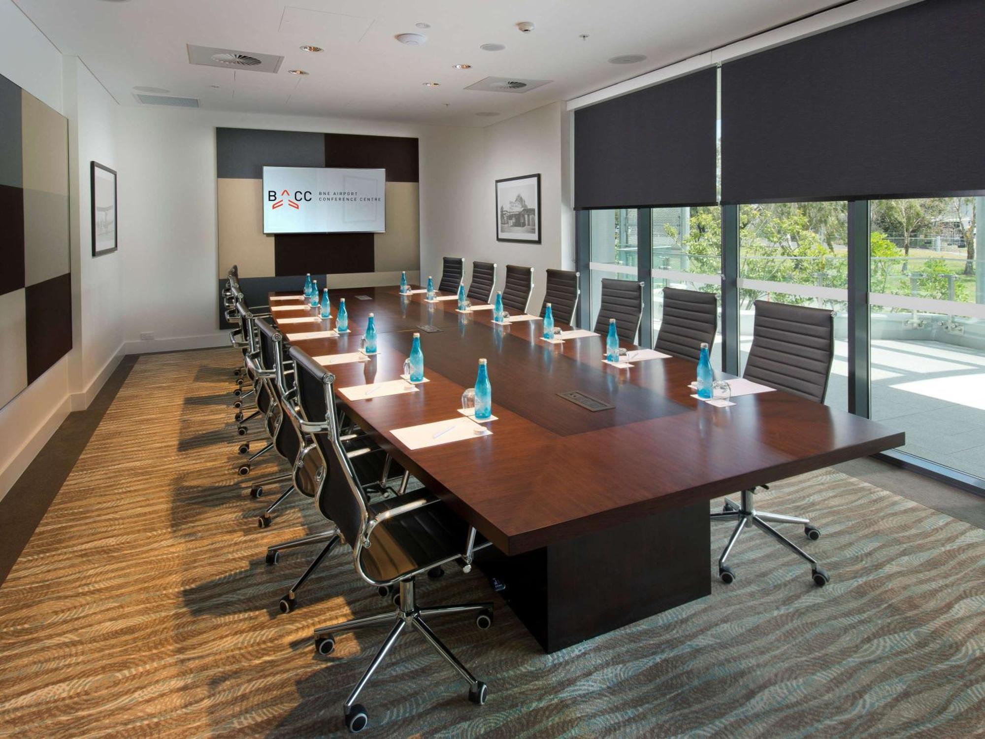 Отель Pullman Brisbane Airport Экстерьер фото Boardroom at the ICC Academy