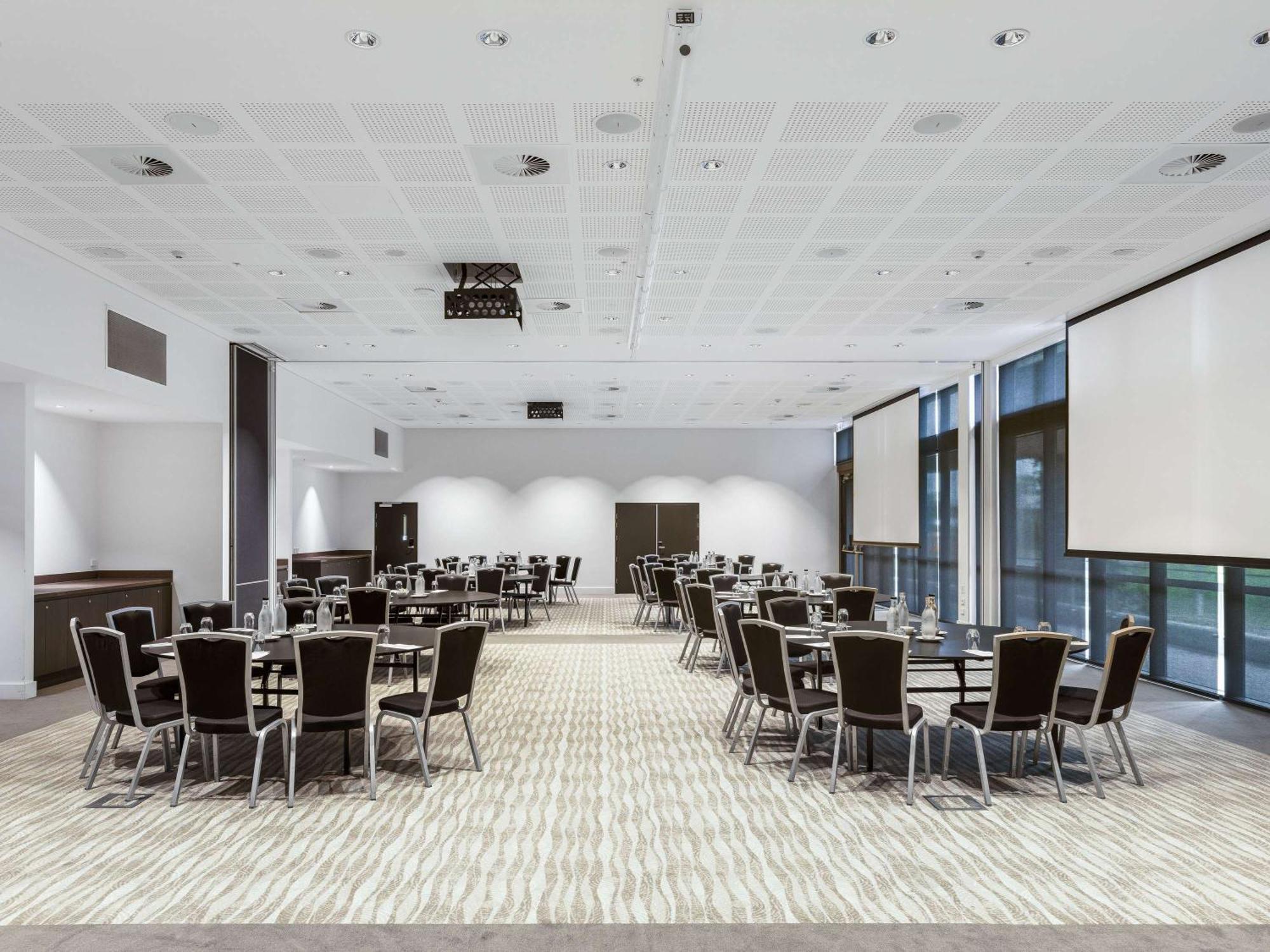 Отель Pullman Brisbane Airport Экстерьер фото The main conference room