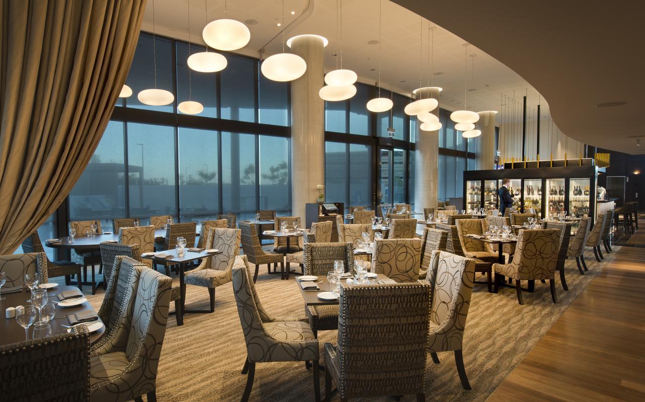 Отель Pullman Brisbane Airport Экстерьер фото The restaurant