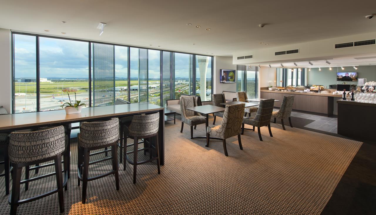 Отель Pullman Brisbane Airport Экстерьер фото The lounge at Changi Airport