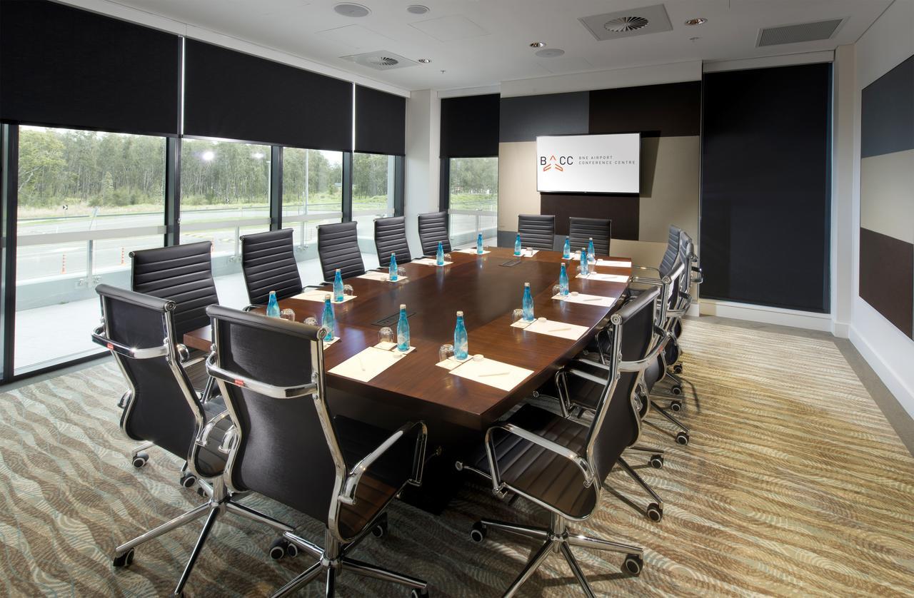 Отель Pullman Brisbane Airport Экстерьер фото Meeting room