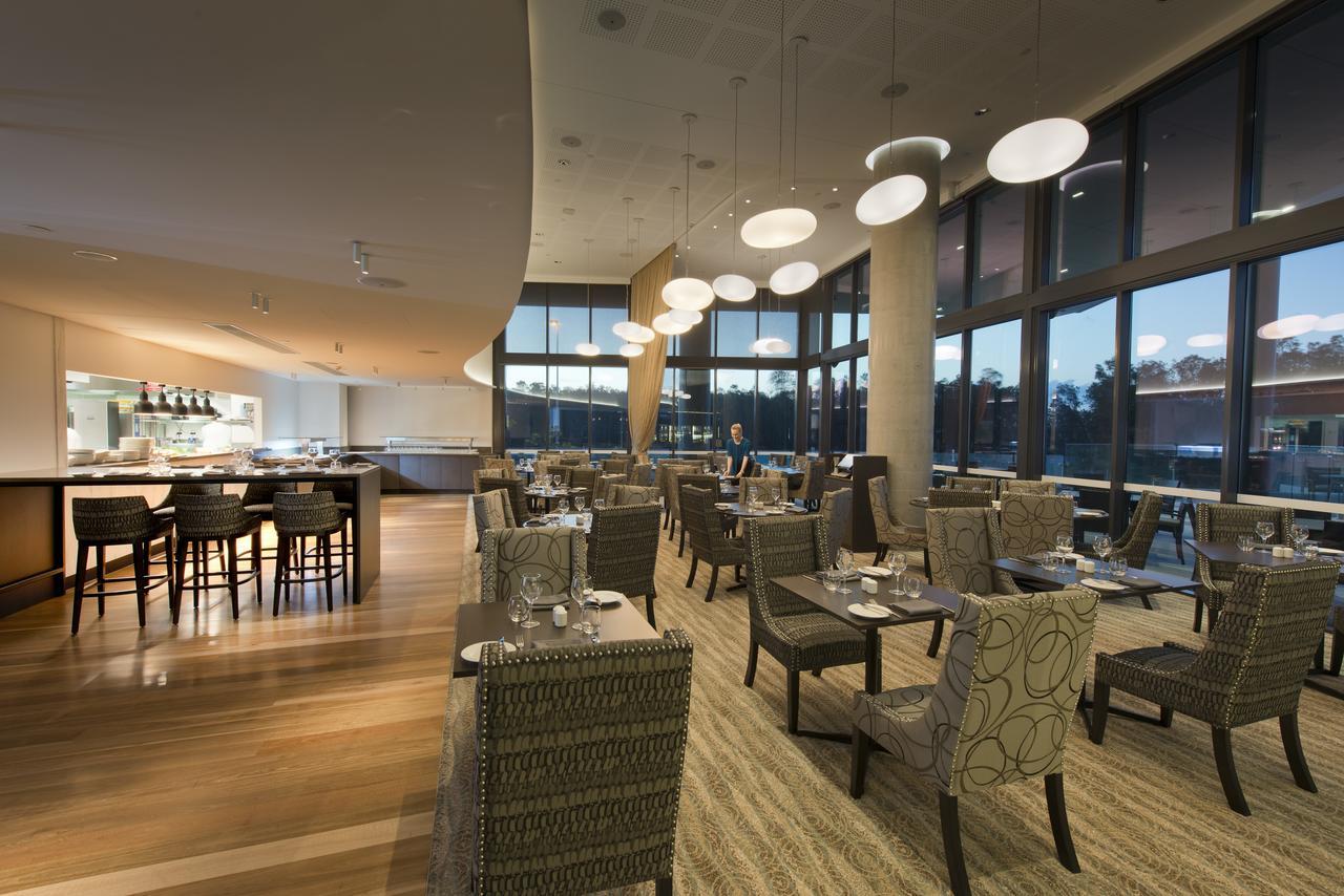 Отель Pullman Brisbane Airport Экстерьер фото The restaurant