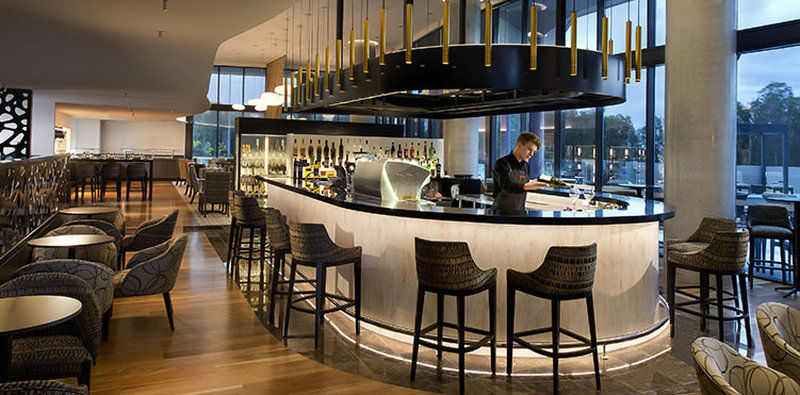 Отель Pullman Brisbane Airport Экстерьер фото The bar at the 101 lounge